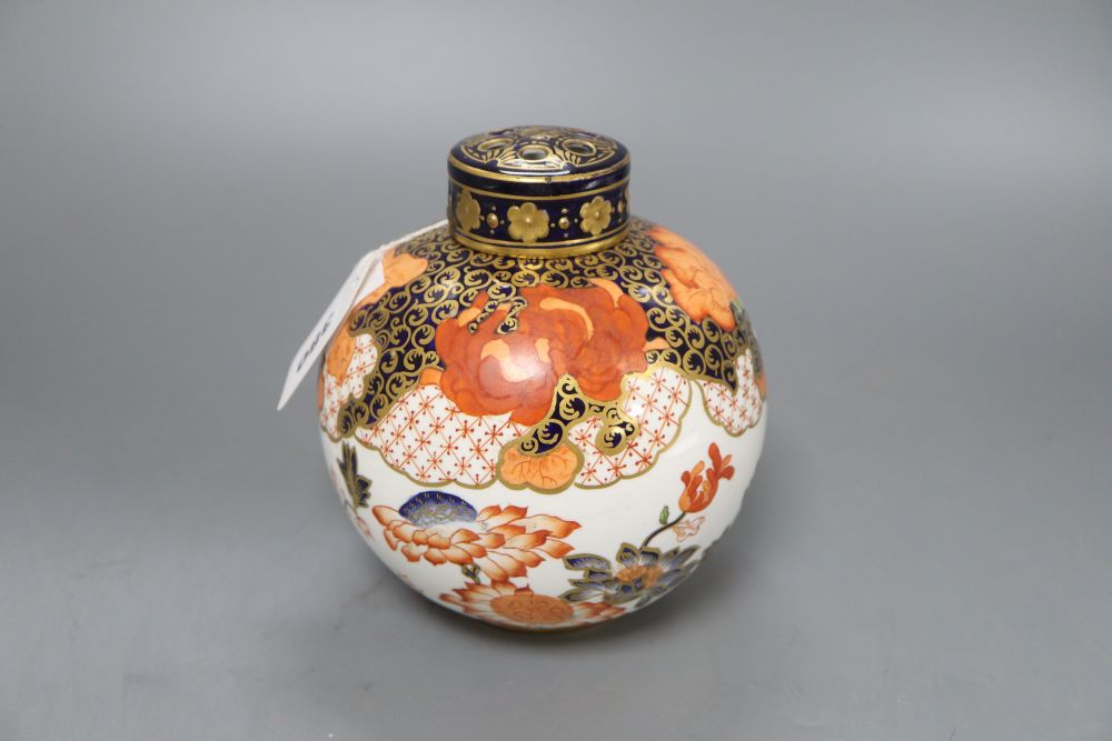 A Crown Derby Imari pot pourri, 16cm high